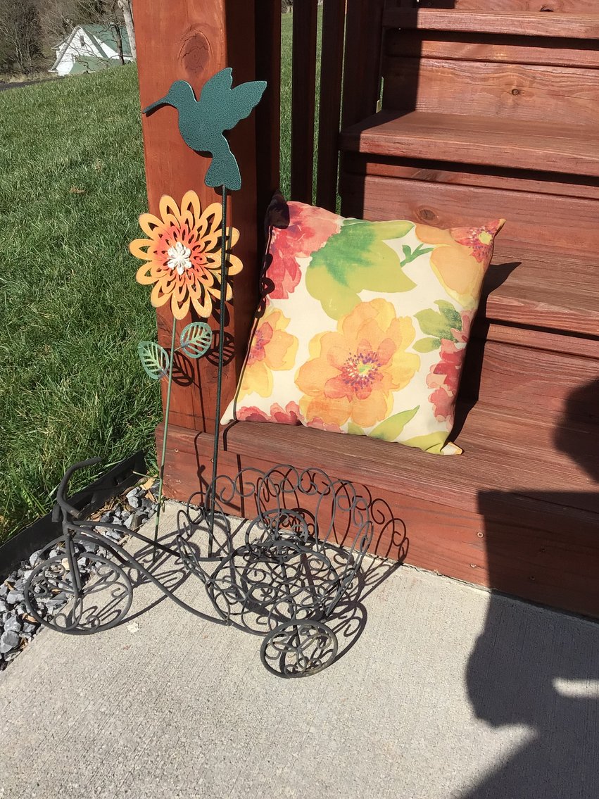 Image for Outdoor Decorator Lot