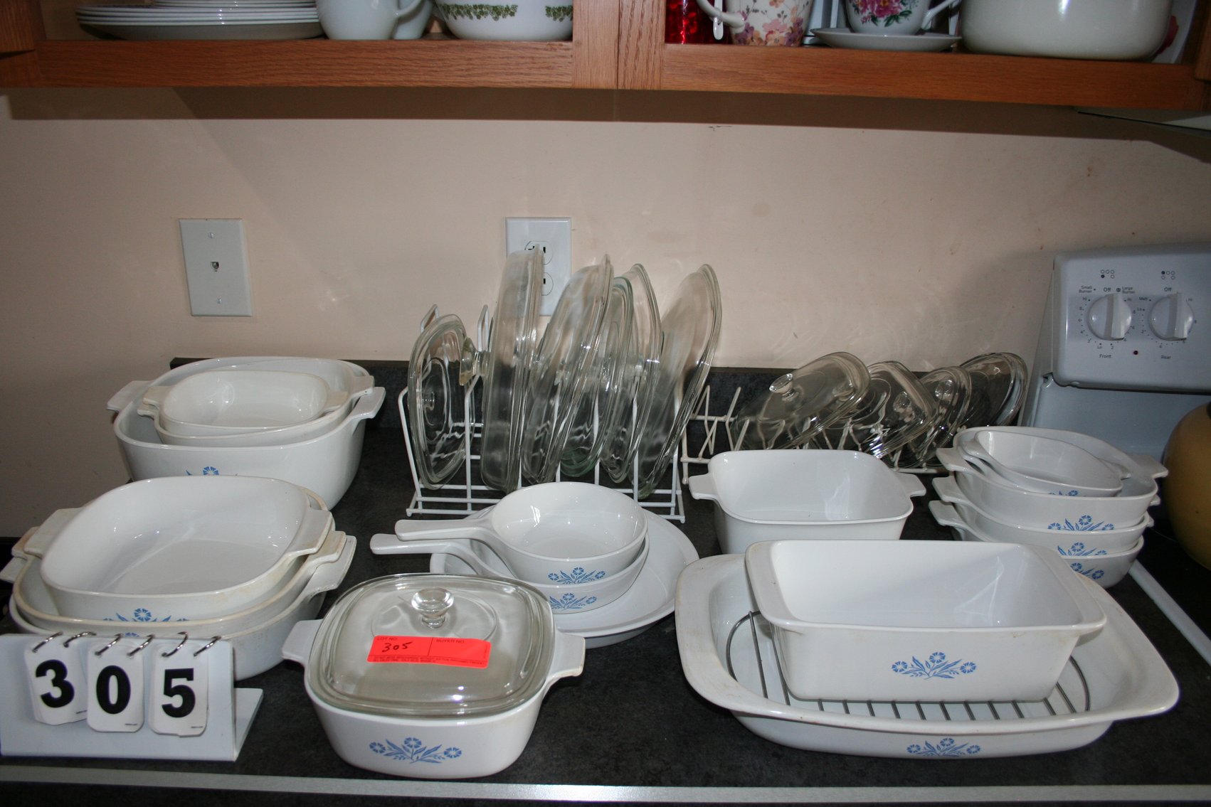 Image for Corning Ware 18 Pieces with Glass Lids