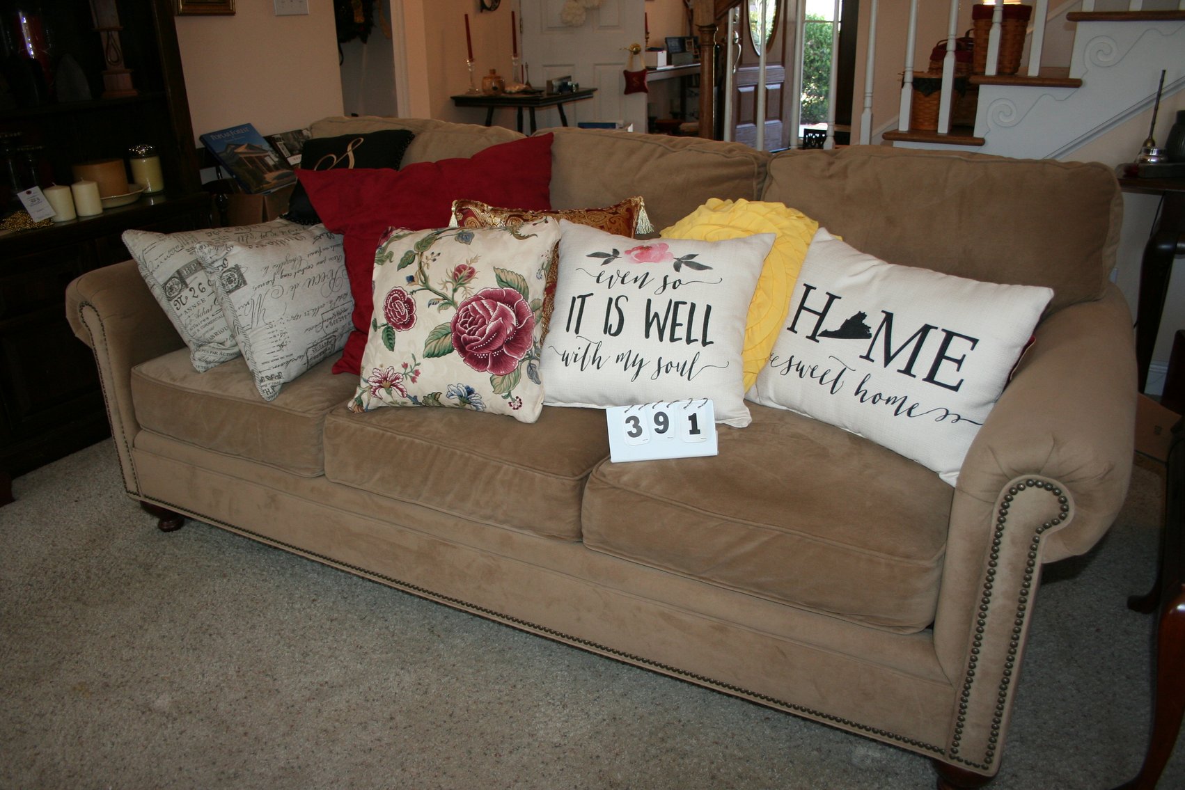 Image for Clean Sofa & Pillows