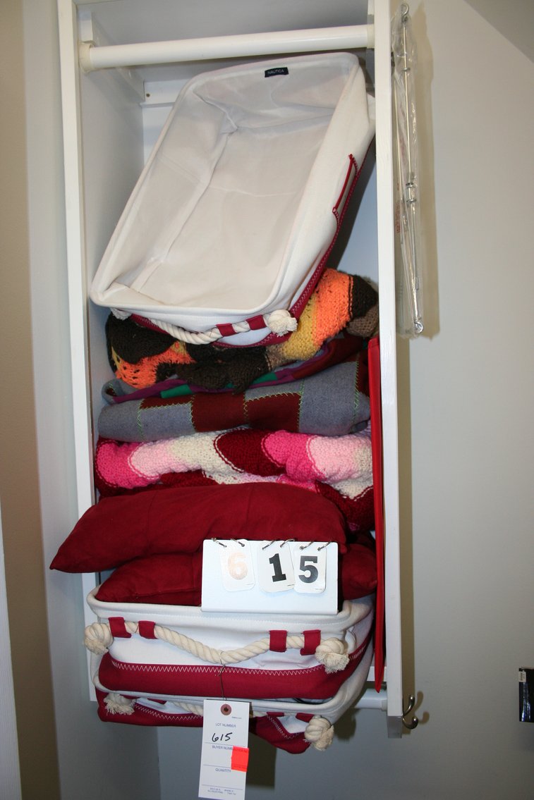Image for Blankets & Storage Containers