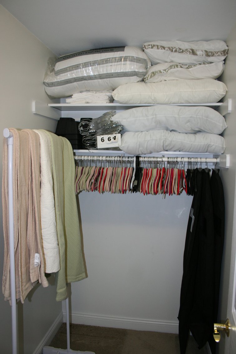 Image for Pillows, Blankets (New) Clothes Rack & Hangers