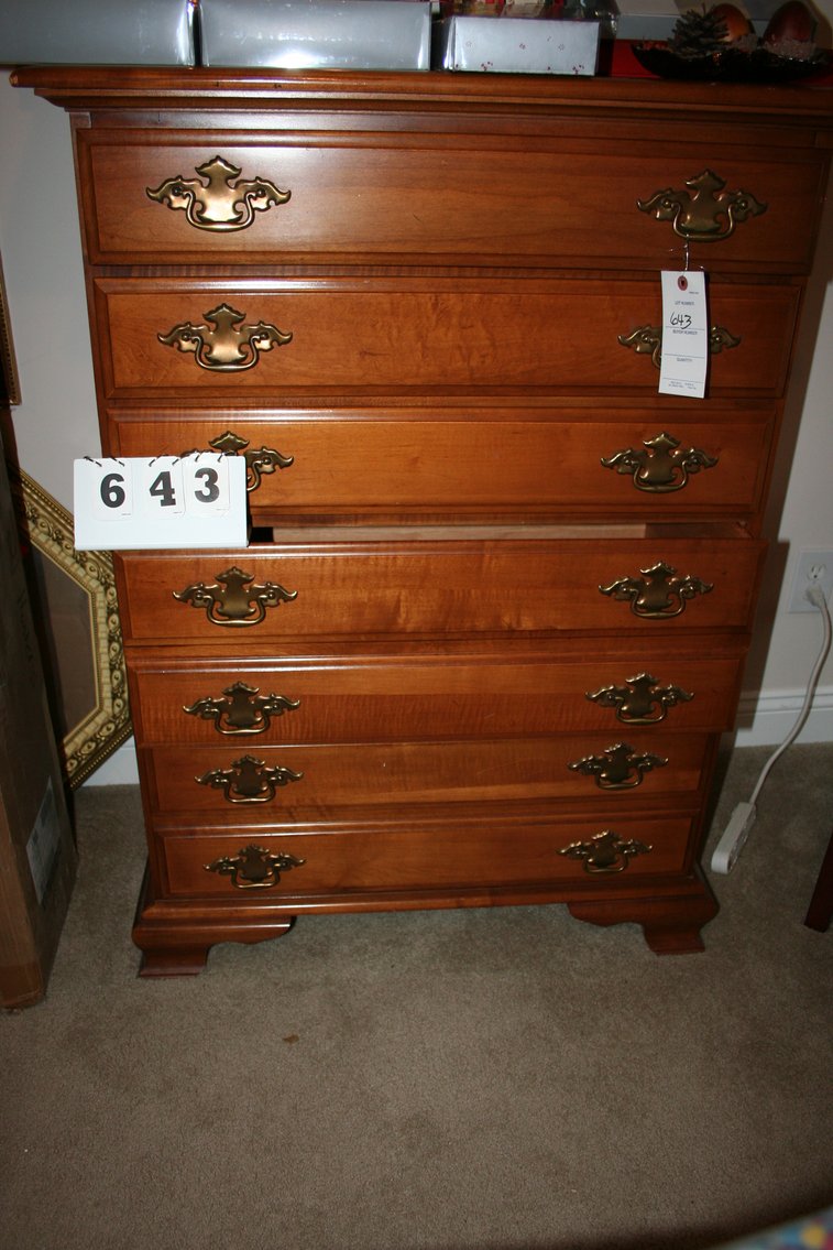 Image for 5 Drawer Very Nice (Solid Maple)