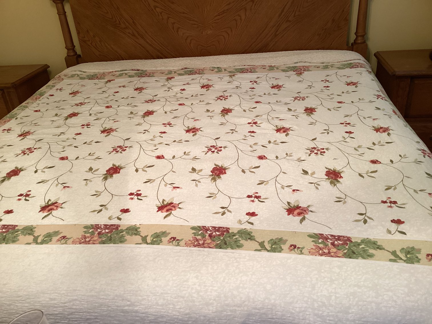 Image for Bedspread and bedding for a King Bed
