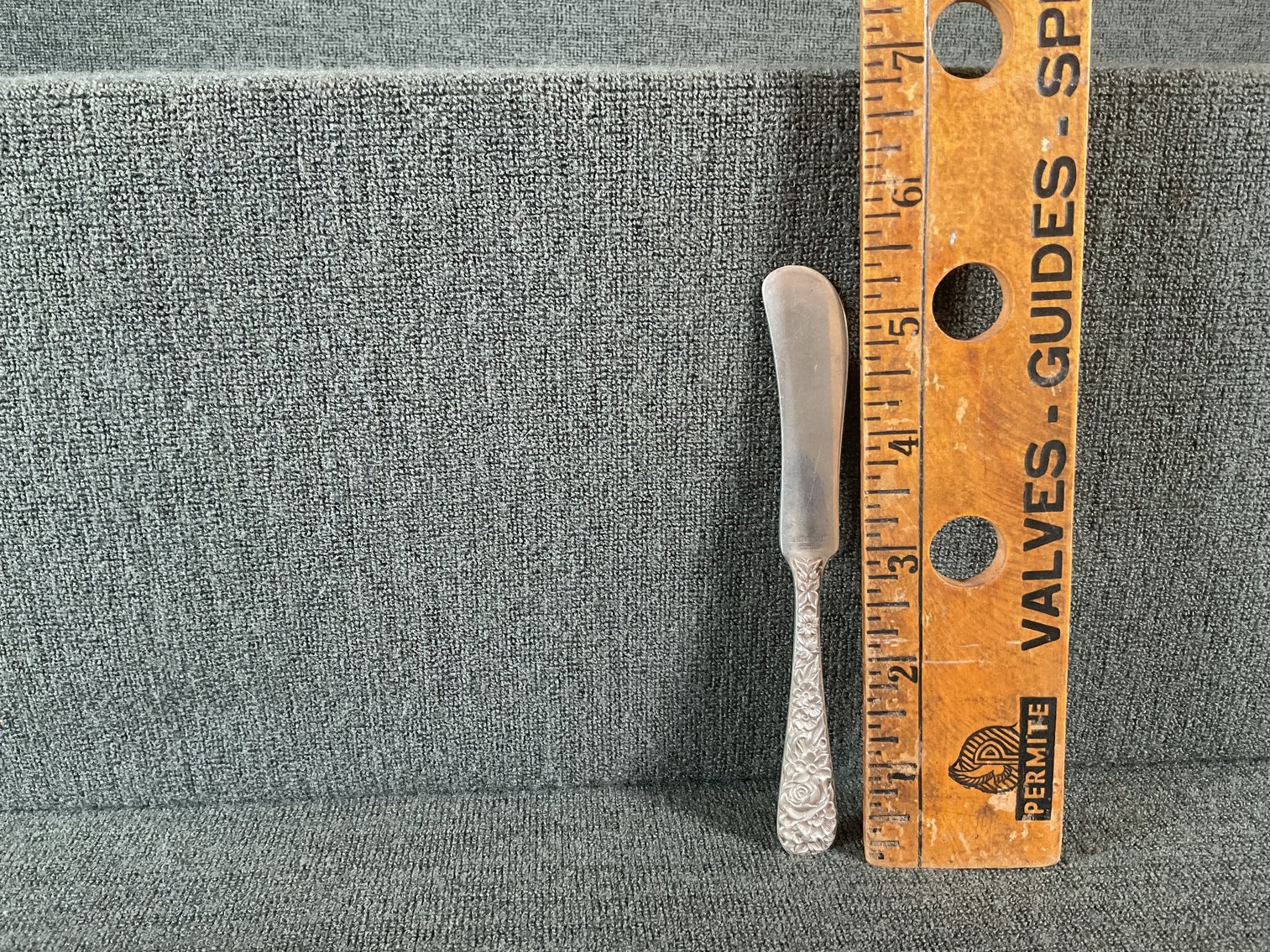 Image for S Kirk & Son “Repousse” Sterling Silver Individual Butter Knives