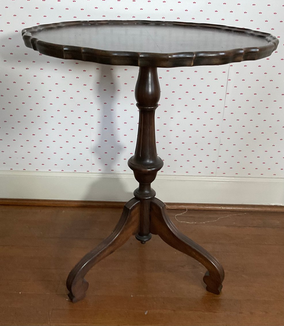 Image for Pie Crust Tilt Top Table