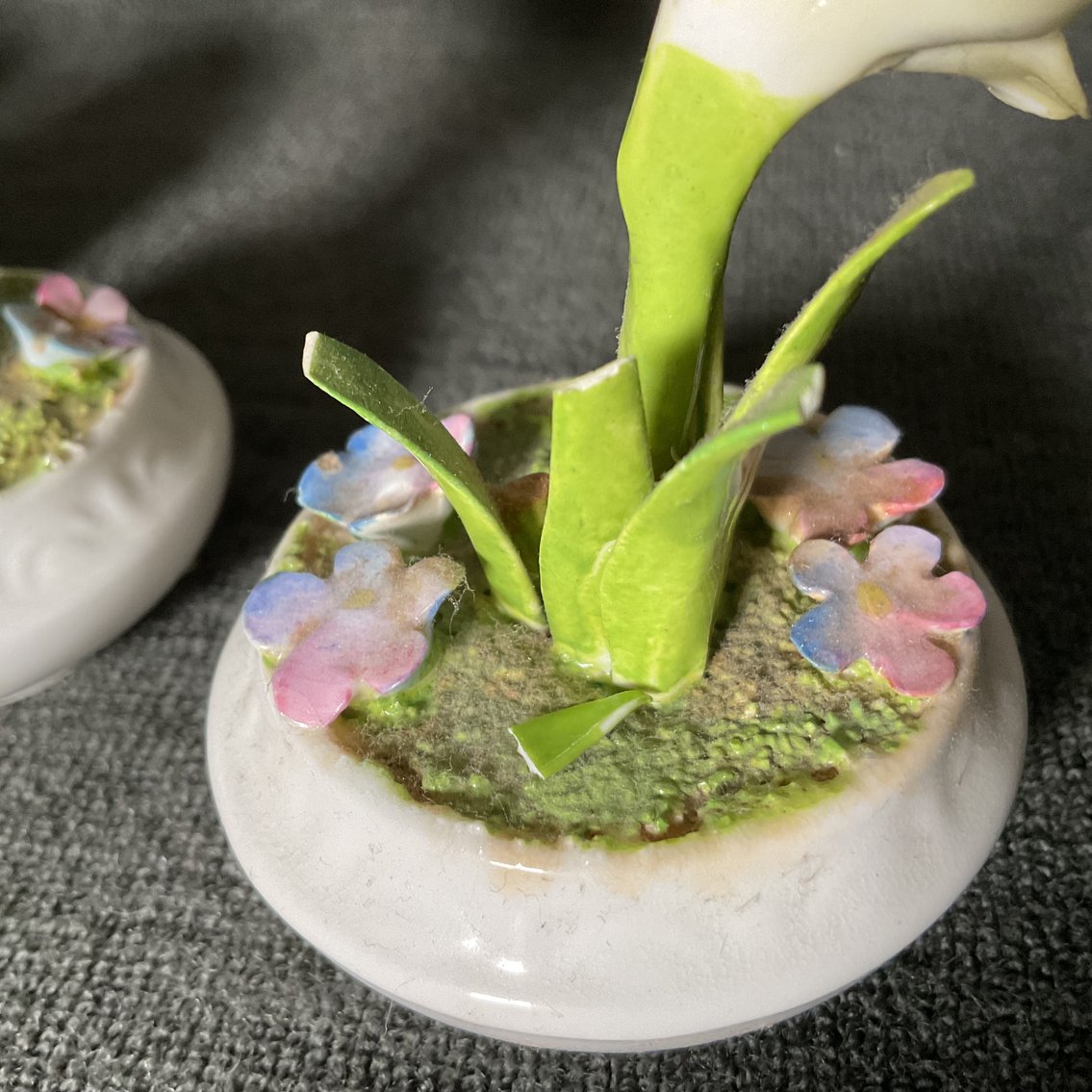 Image for Coalport and More Miniature Floral Arrangements