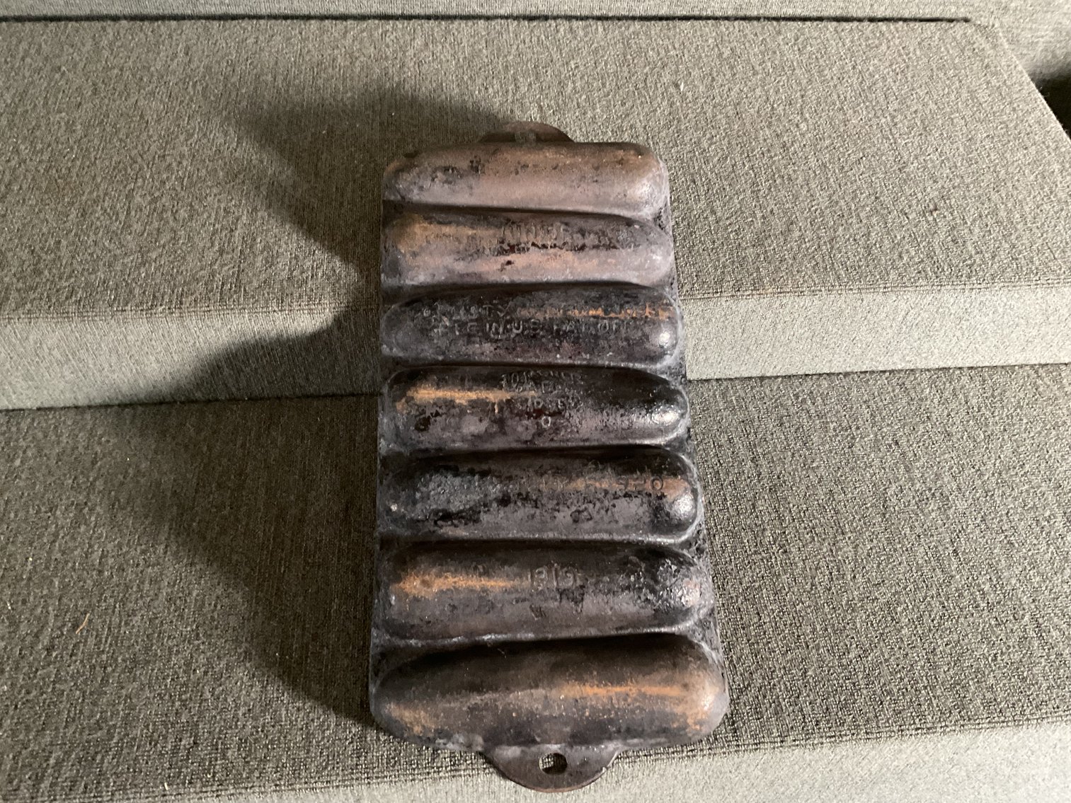 Image for Wagner #1319 Cast Iron Junior Corn Stick Pan