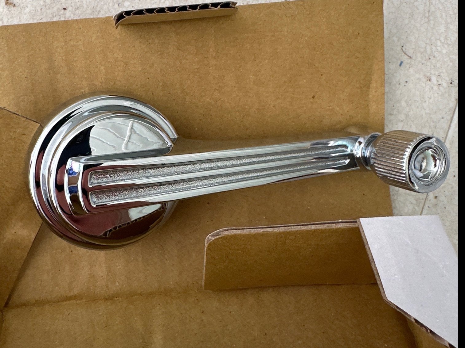 Image for Quarter window handle with chrome knob