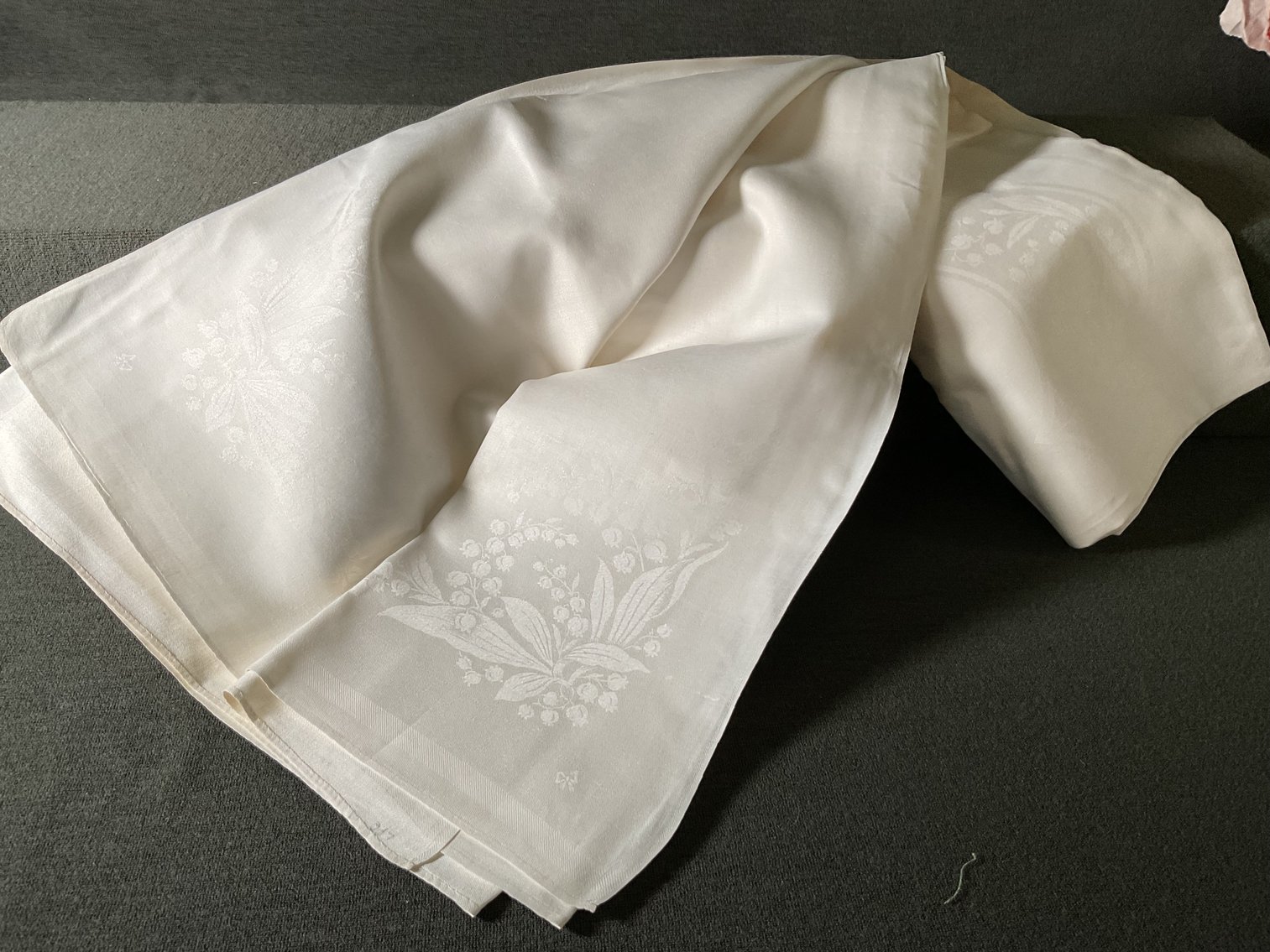 Image for Fine Linen Table Cloth