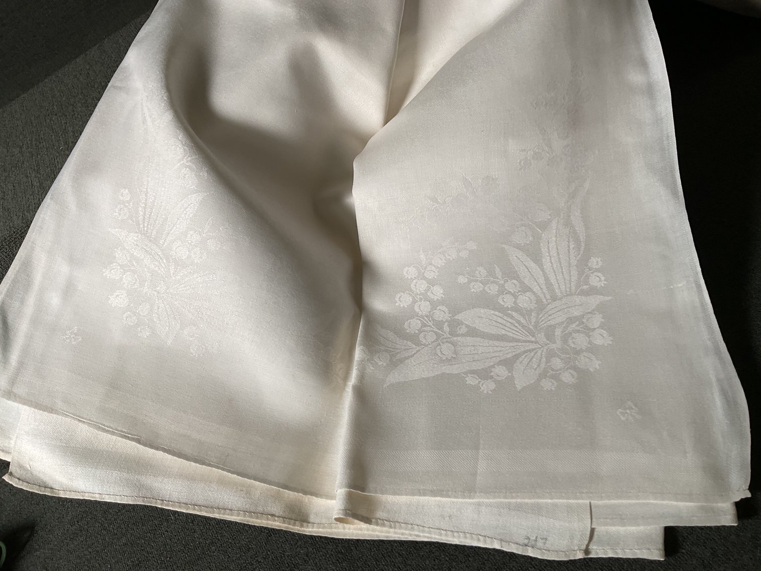Image for Fine Linen Table Cloth