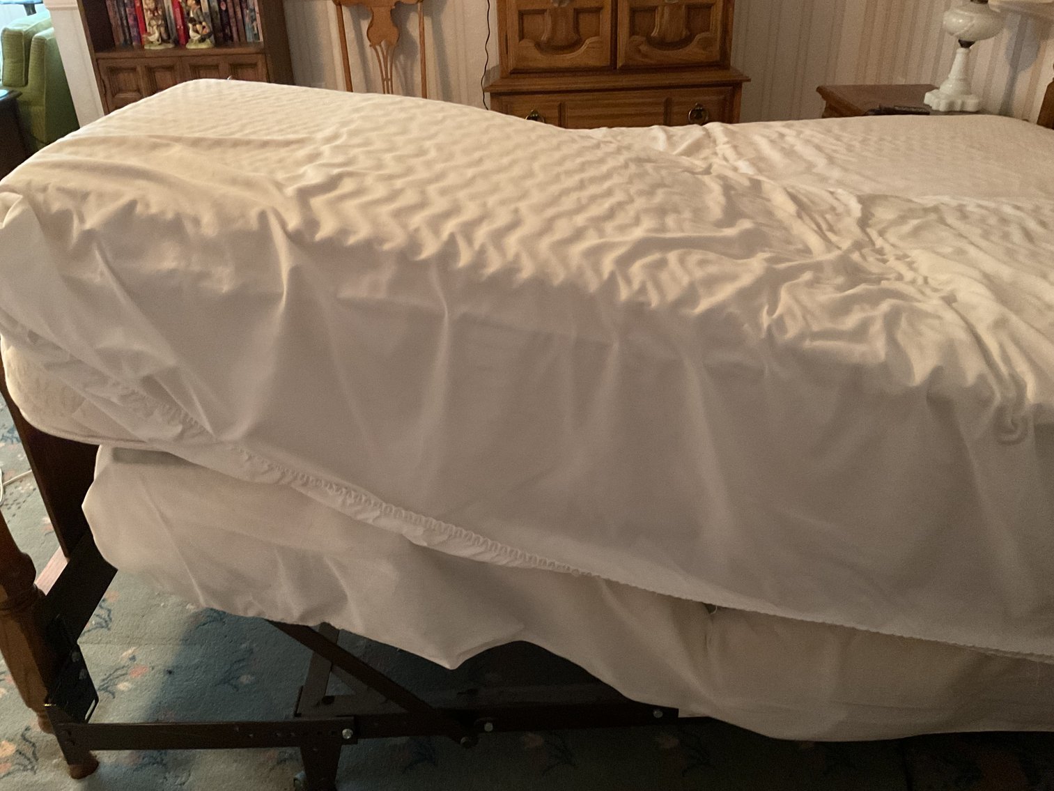 Image for Craftmatic Adjustable Bed on American Furniture Frame
