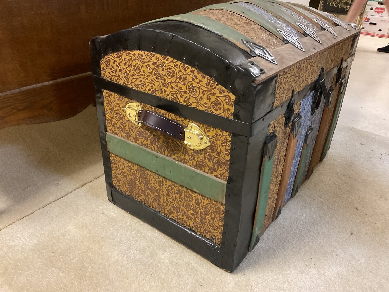 Image for Camel Back Trunk