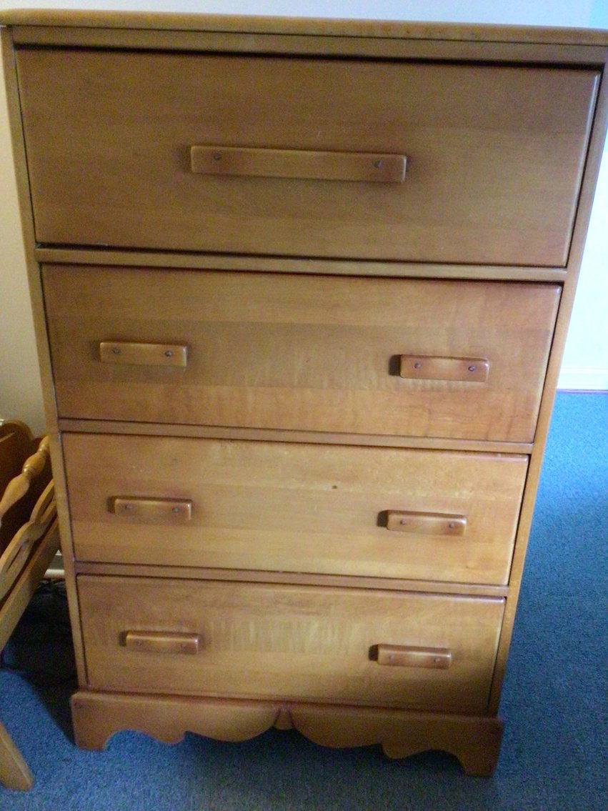 Image for 4-Piece Maple Bedroom Suite + Accessories