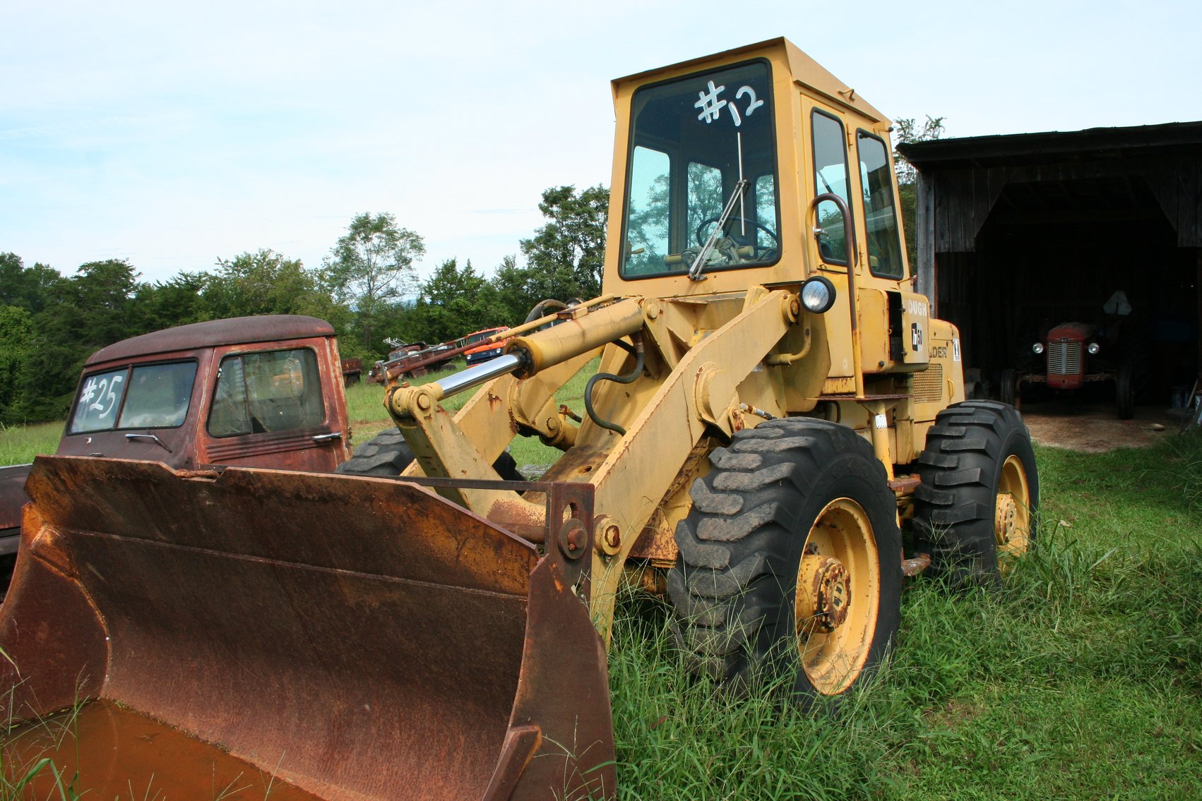 Image for International Harvestor   Hough Payloader   H 50 C   Serial #3410306U005043   Bucket   Forks   Engine Runs