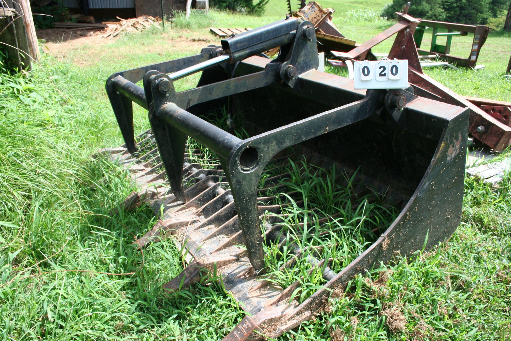 Image for Penco Rock Grapple   5 1/2 Foot   Quick Connect   Good Working Condition