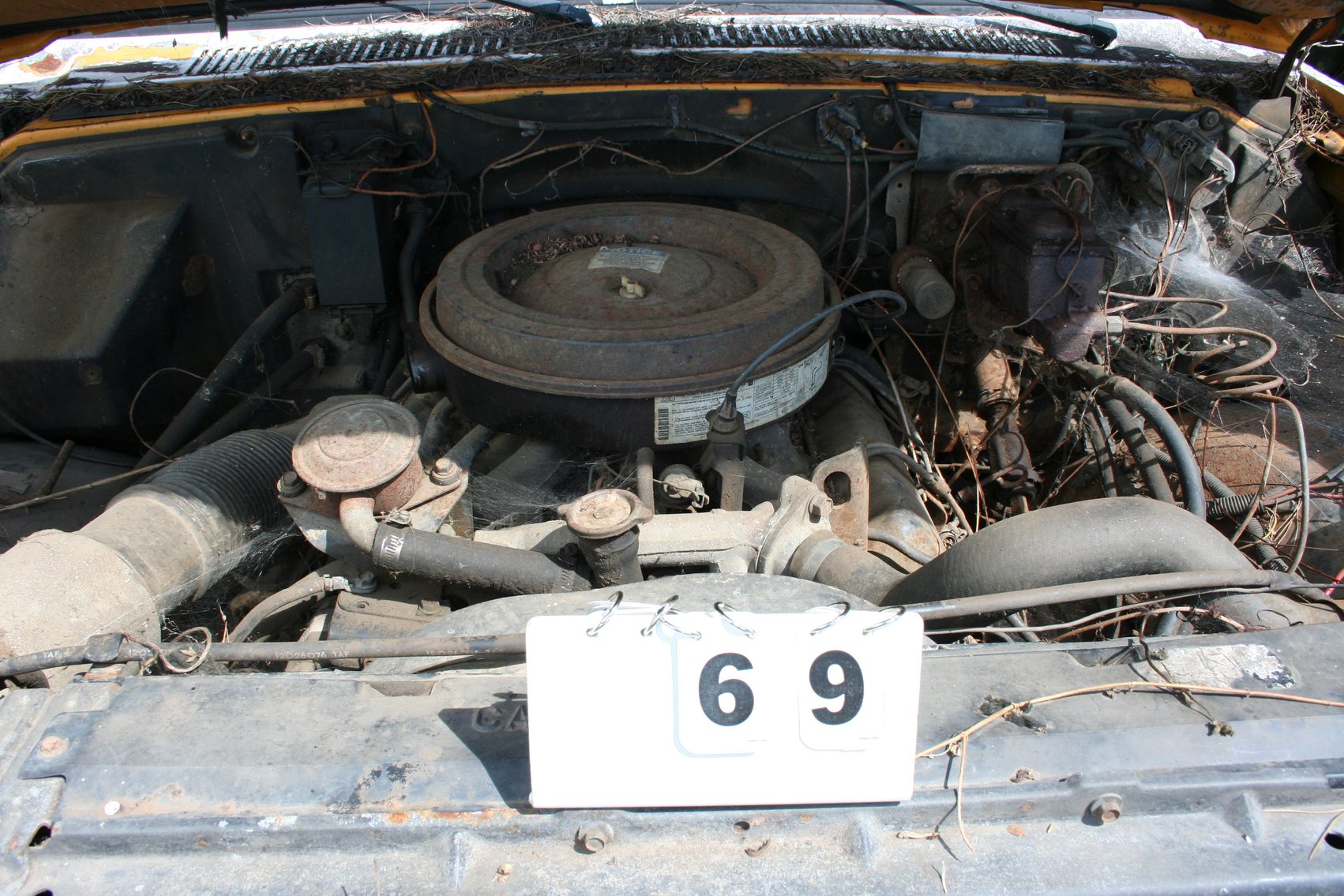Image for 1984 Chevrolet (?)   VIN #16CGC24J0ES185974   4 Speed   Utility Bed   Diesel 6.2 Litre