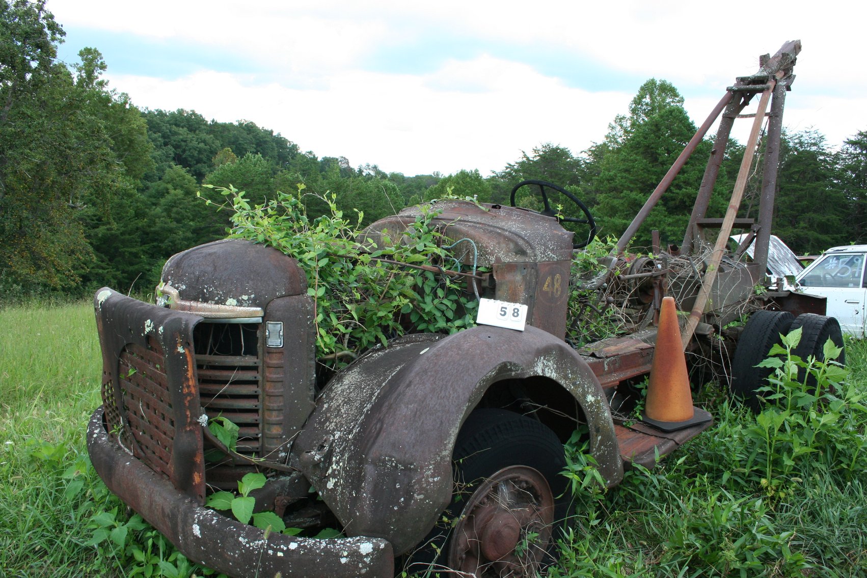 Image for 1948 International KB Series Wrecker   VIN #5631112060377   6 Cyl Gas