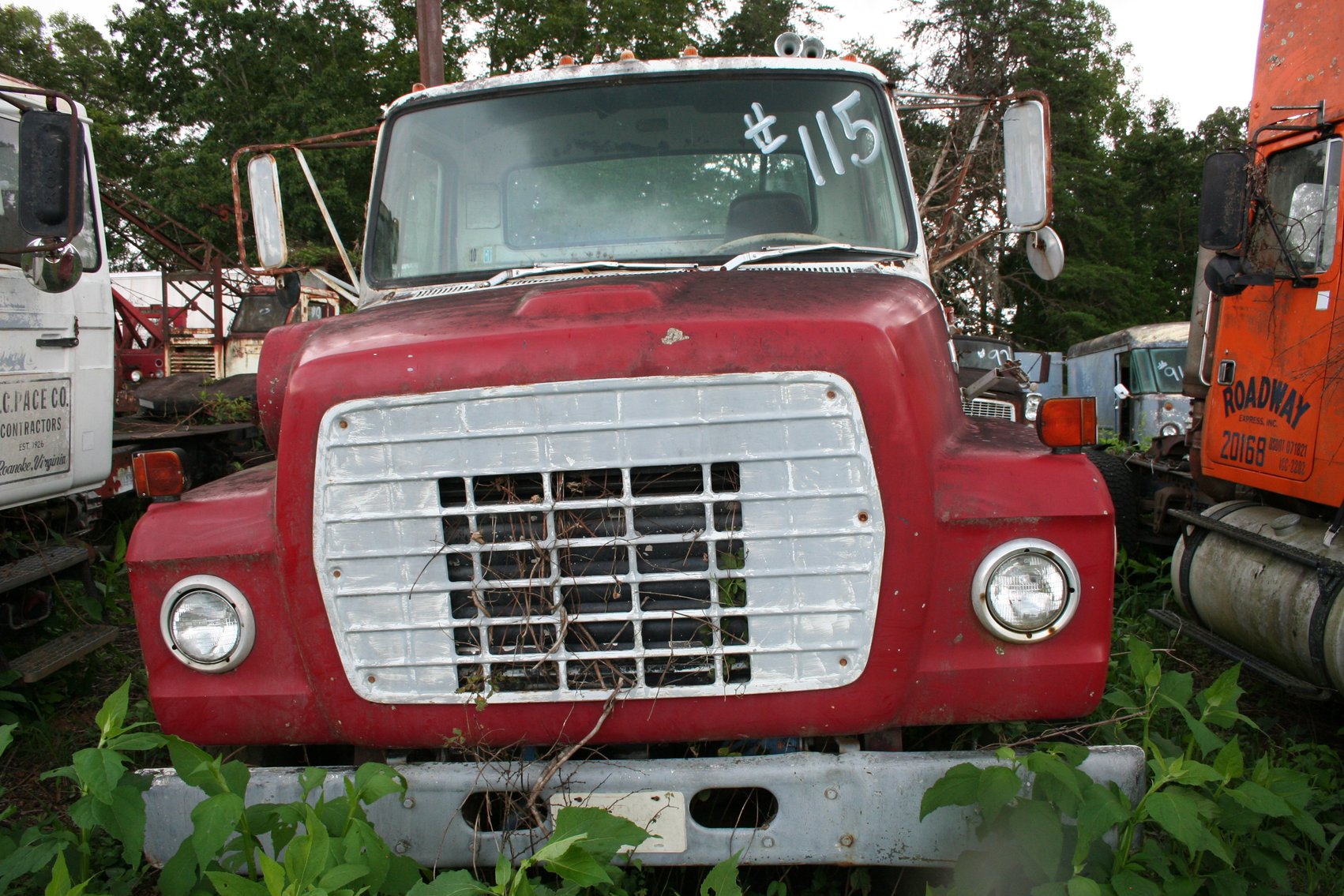 Image for 1974 Ford 8000   VIN #T80FVK14161  Detroit Diesel 6 Cyl   5 Speed   TITLE