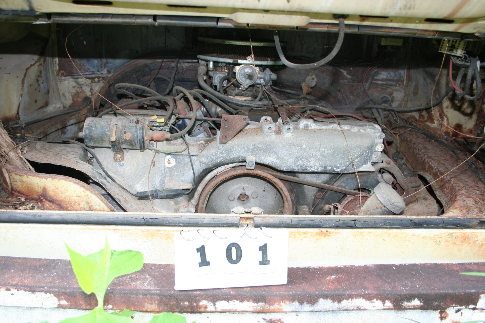 Image for 1973 Volkswagon Van   VIN #2232254608   Engine Included   Contents Included   TITLE