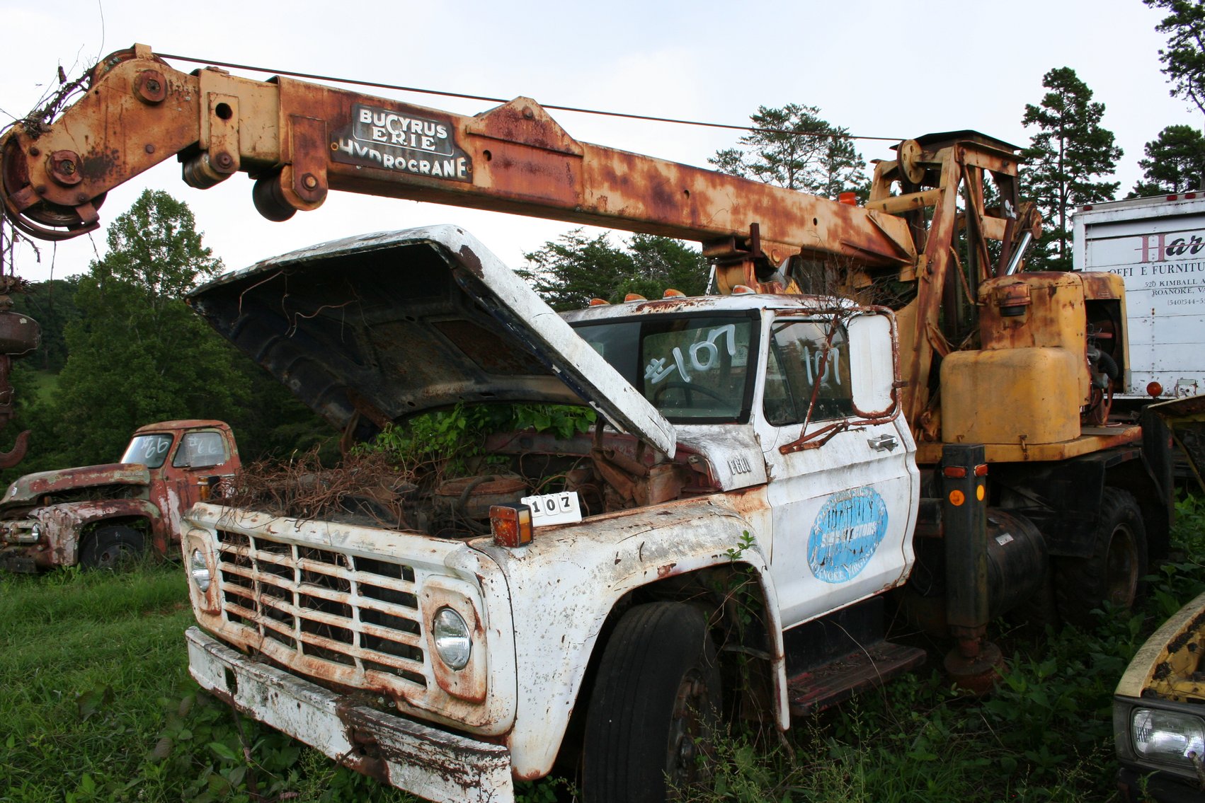 Image for Ford F600   VIN #F61DVS40086   V-8 Engine   Bucyrus Erie Hydrocrane   Ford Industrial Engine 6 Cyl Gas TITLE