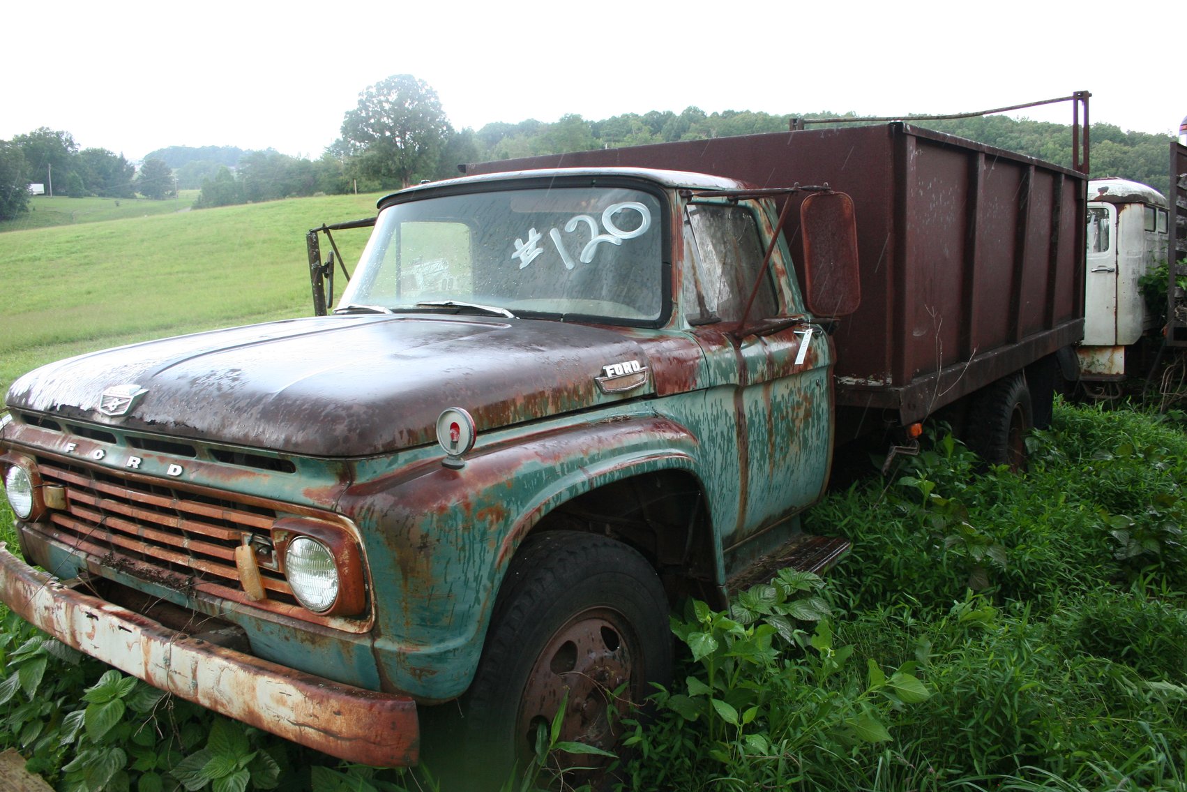 Image for 1963 Ford   VIN #F61DE394175   Dump Truck   V-8 Engine   TITLE
