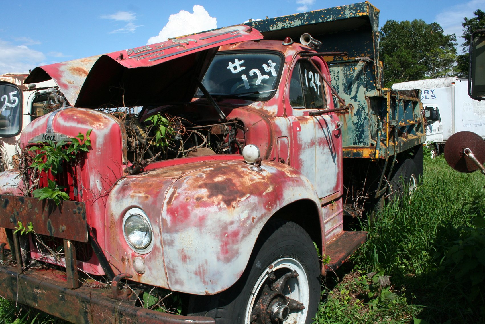 Image for 1962 Mack   #B61LT37797   Thermodyne Diesel   Dump Truck   Mack Diesel 6 Cyl   10 Speed Hi/Low   TITLE