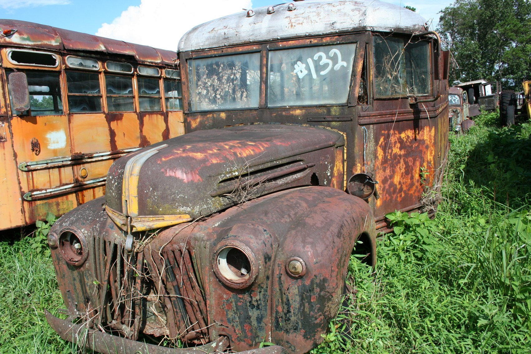 Image for Ford School Bus   Contains Scrap Car Parts   NO ENGINE   BILL OF SALE ONLY