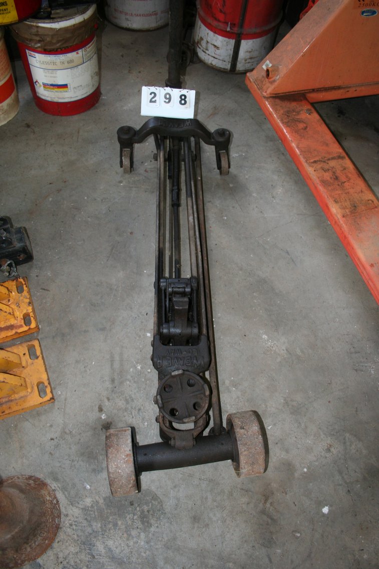 Image for Weaver Floor Jack