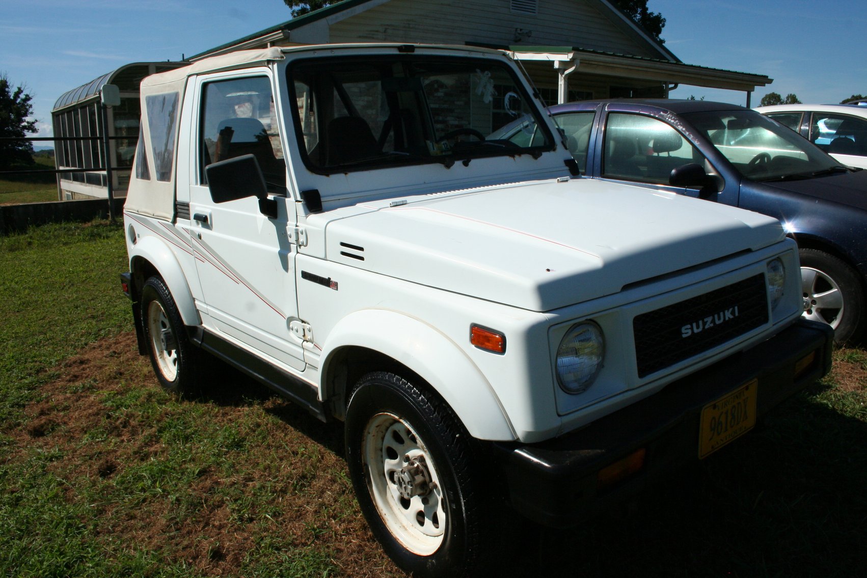 Image for 1991 Suzuki Samari   VIN #JS3JC31C1M4100436   Mileage 70,703   4X4   Runs Good   TITLE