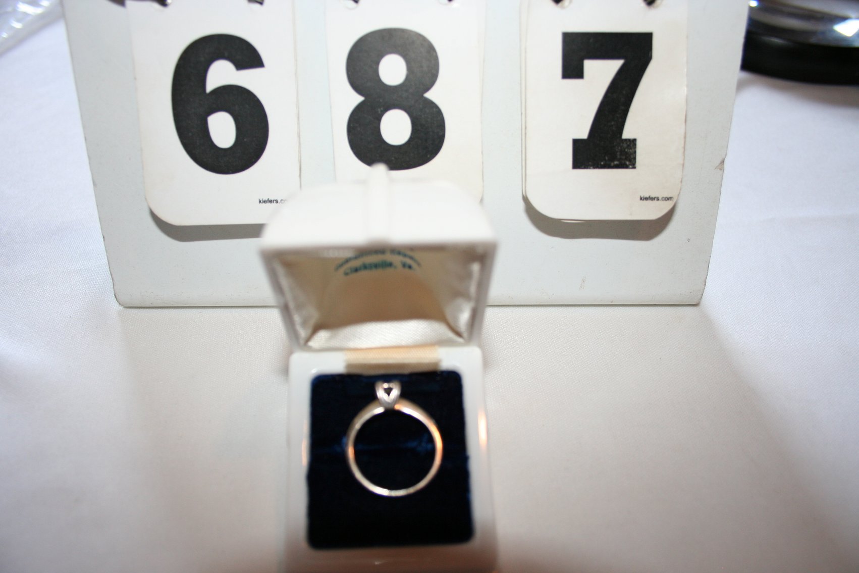 Image for Ladies Diamond Ring 14K 2.4 GR 1.5 PW Size 7.0