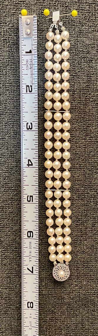 Image for 14 Kt Gold Clasp - 3 Strand Pearl Bracelet