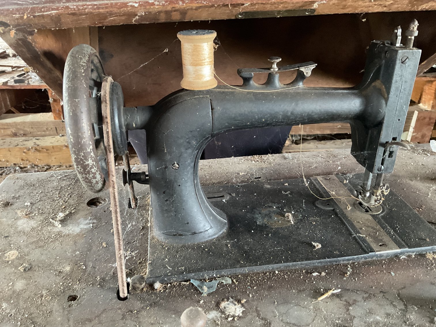 Image for New Home Sewing Machine on Cast Iron Stand