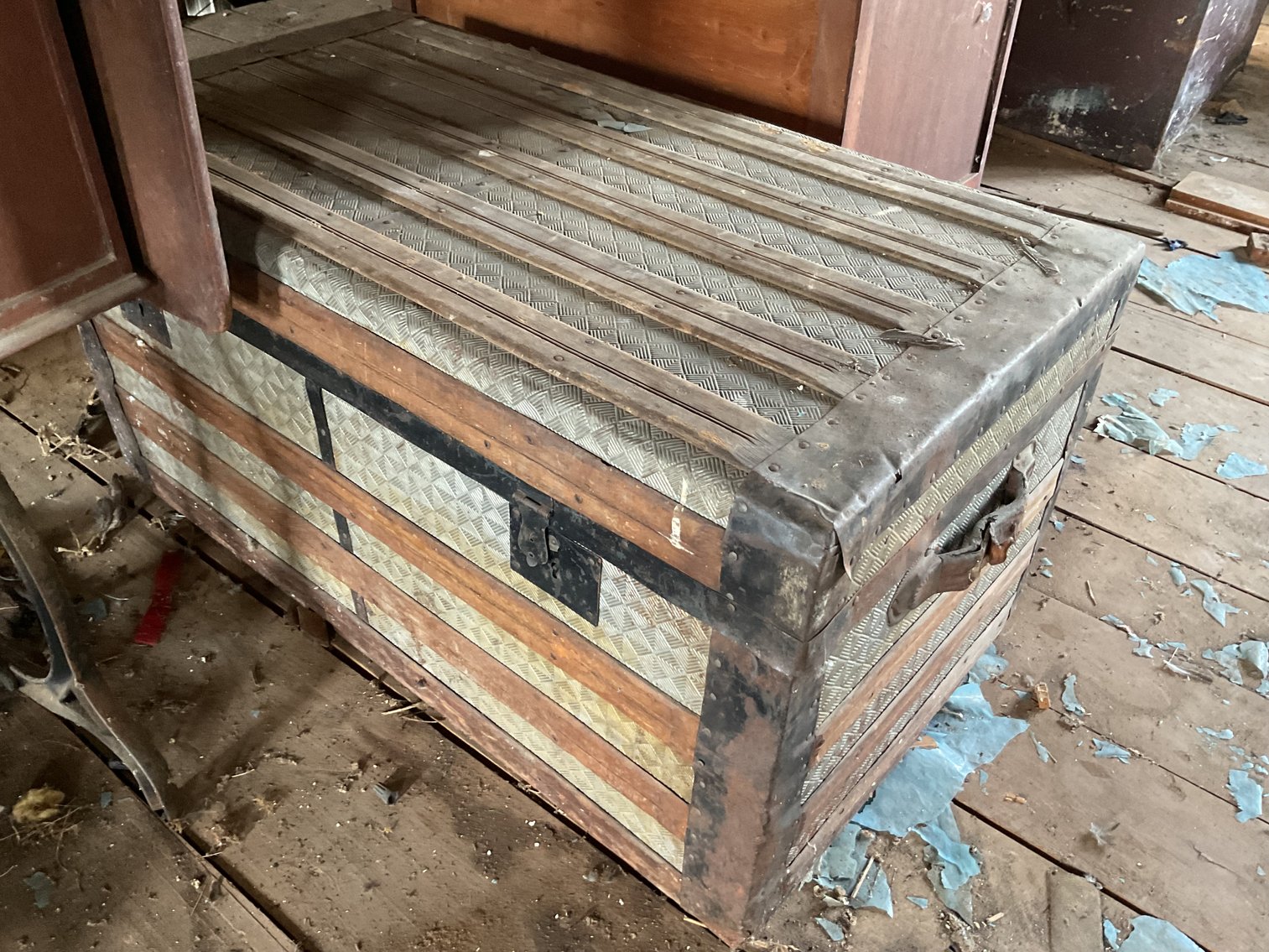 Image for Wash Stand and Trunk