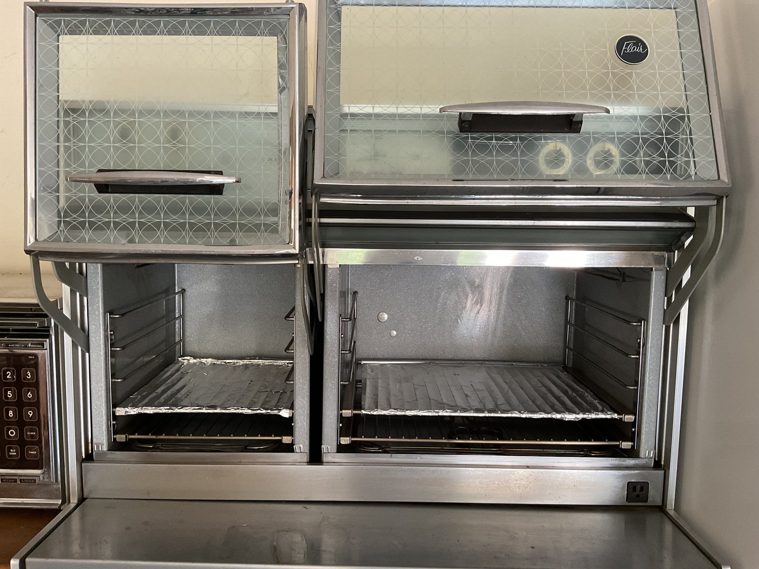 Image for Mid Century Modern Frigidaire “Flair” Range