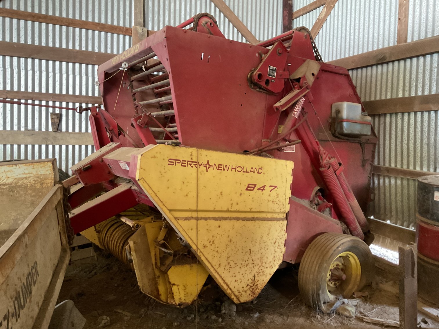 Image for New Holland 847 Round Bailer