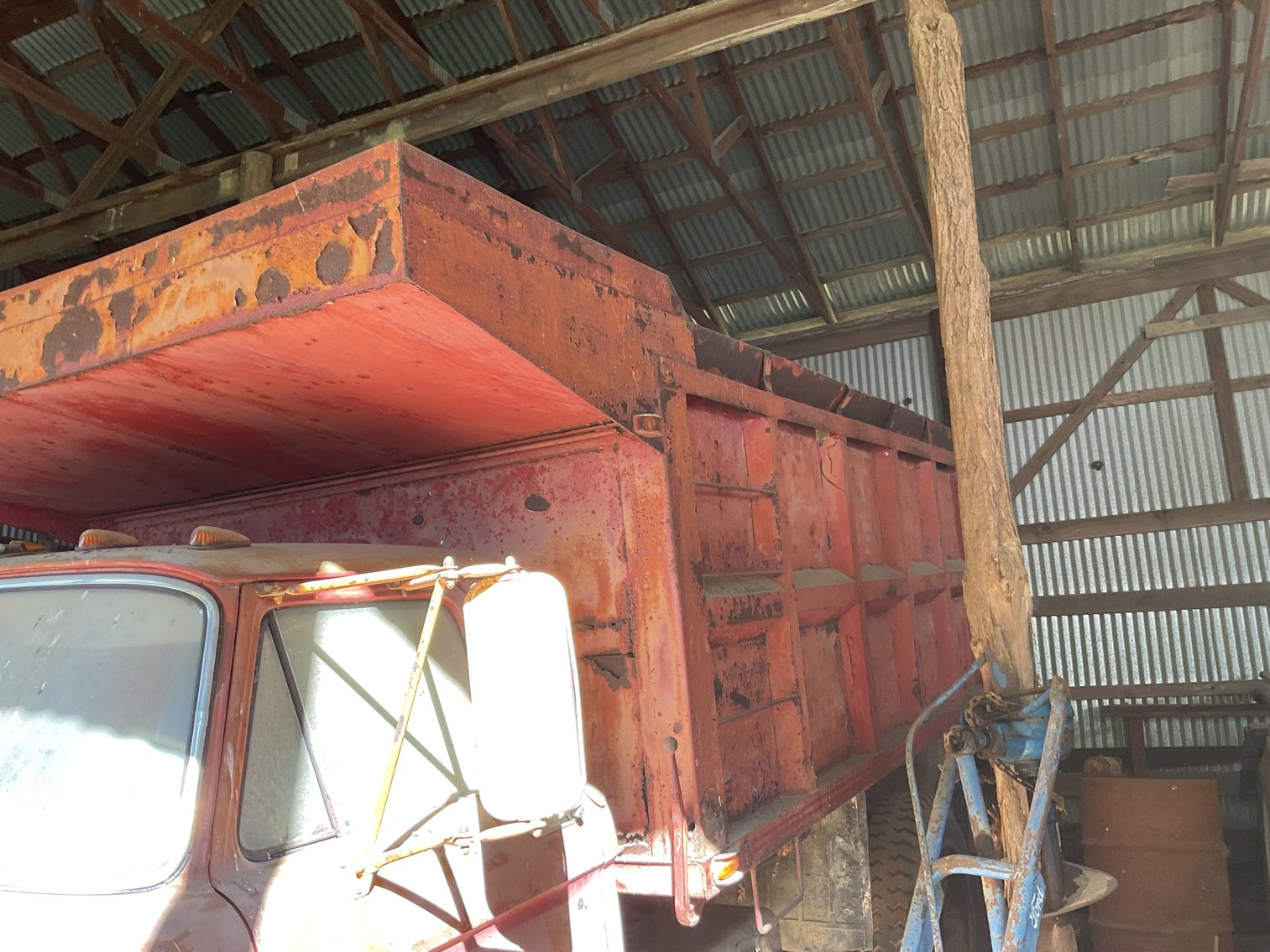 Image for 1963 Ford 800 Dump Truck