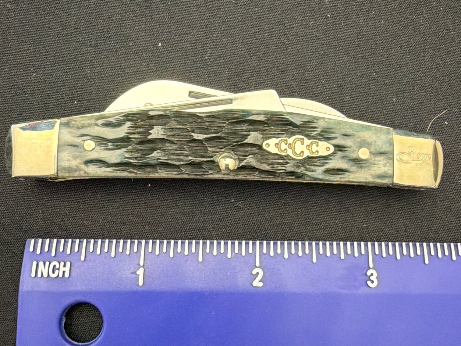 Image for 2003 case collectors club knives