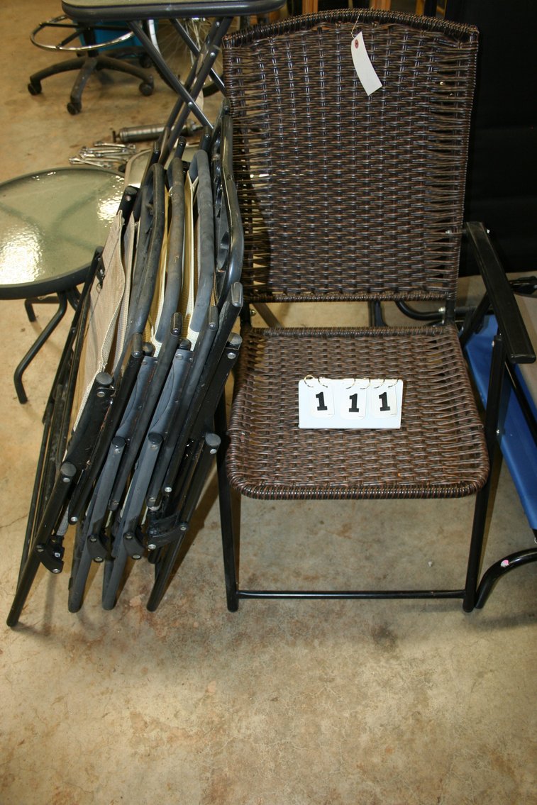 Image for 4 Folding Chairs (NOT MATCHING)