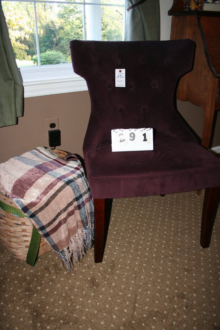 Image for Nice Valour Chair and Basket of Comforters