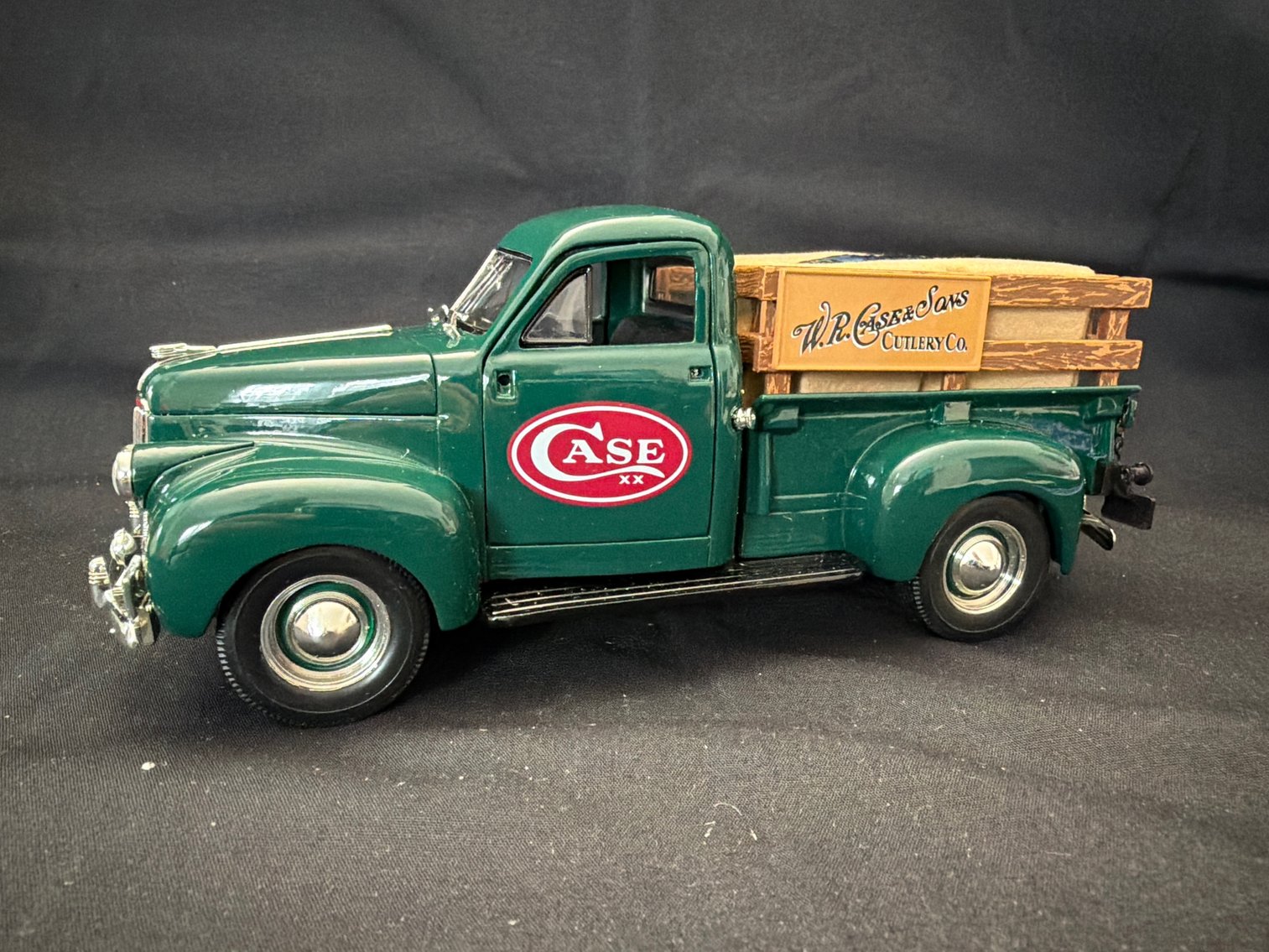Image for Case 1947 Studebaker pickup with Knife