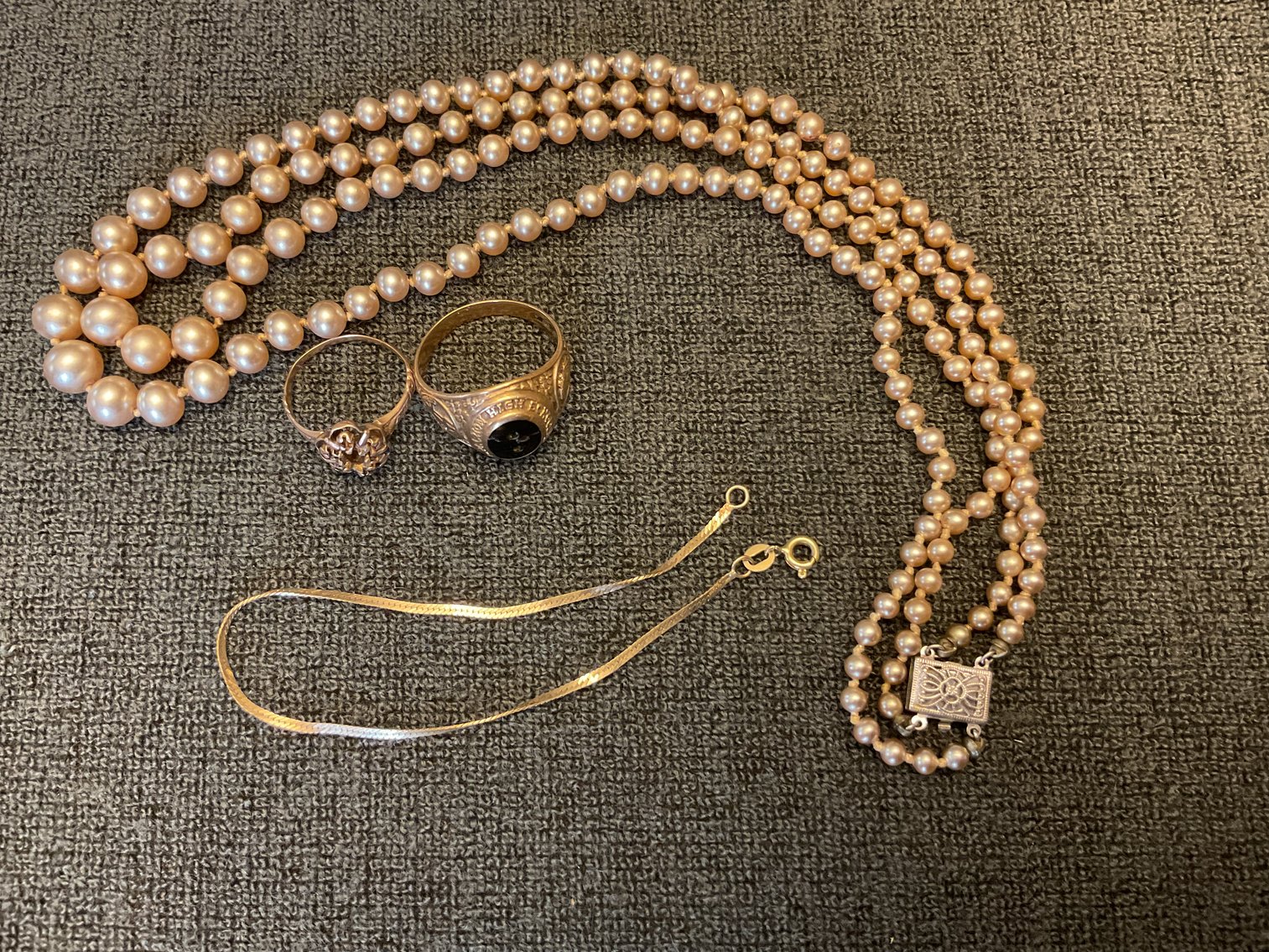 Image for Gold Lot