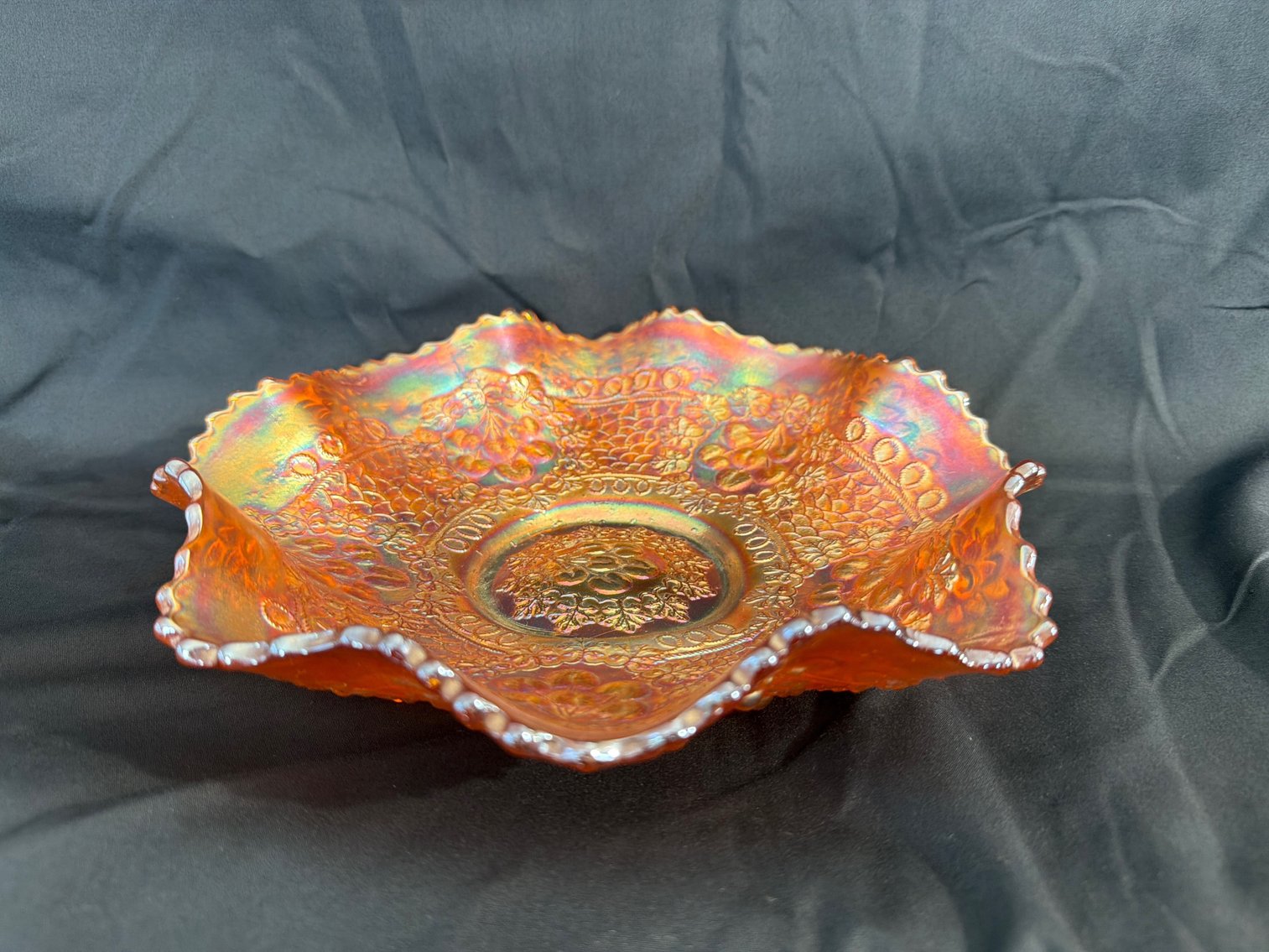 Image for Fenton cherry chain, carnival glass bowl