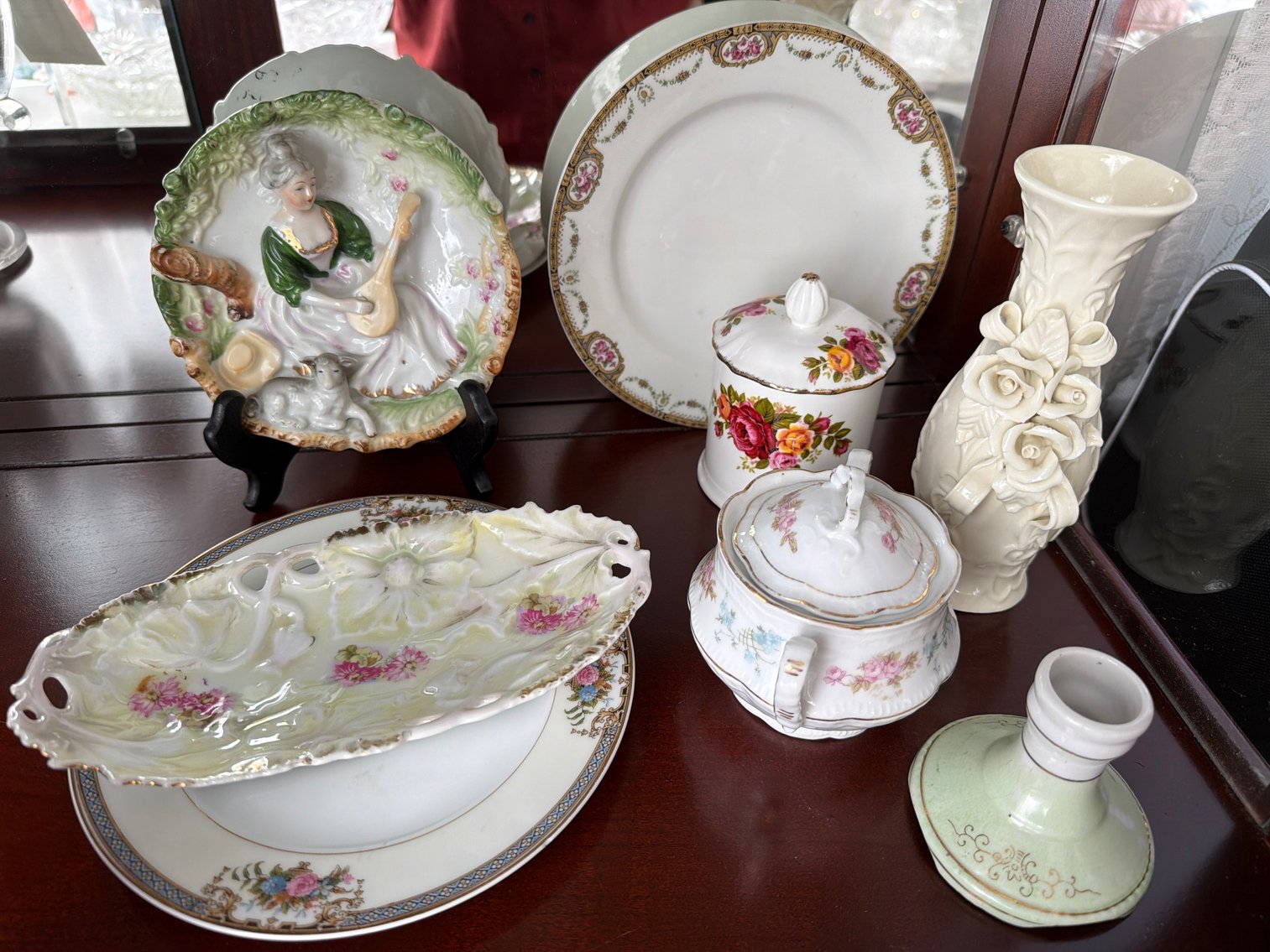 Image for Eight pieces of miscellaneous China