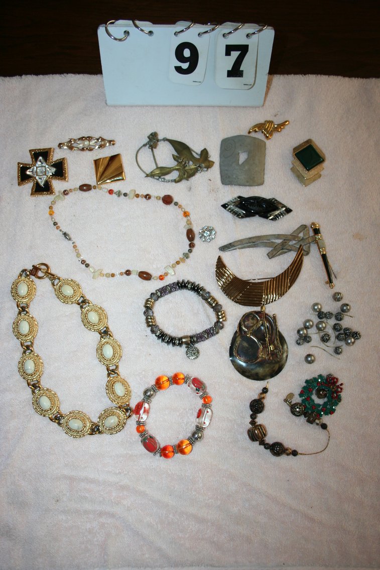 Image for Vintage Jewelry