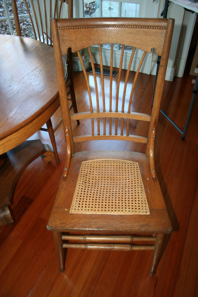 Image for Antique Oak Table & 4 Oak Pressed Back Chairs
