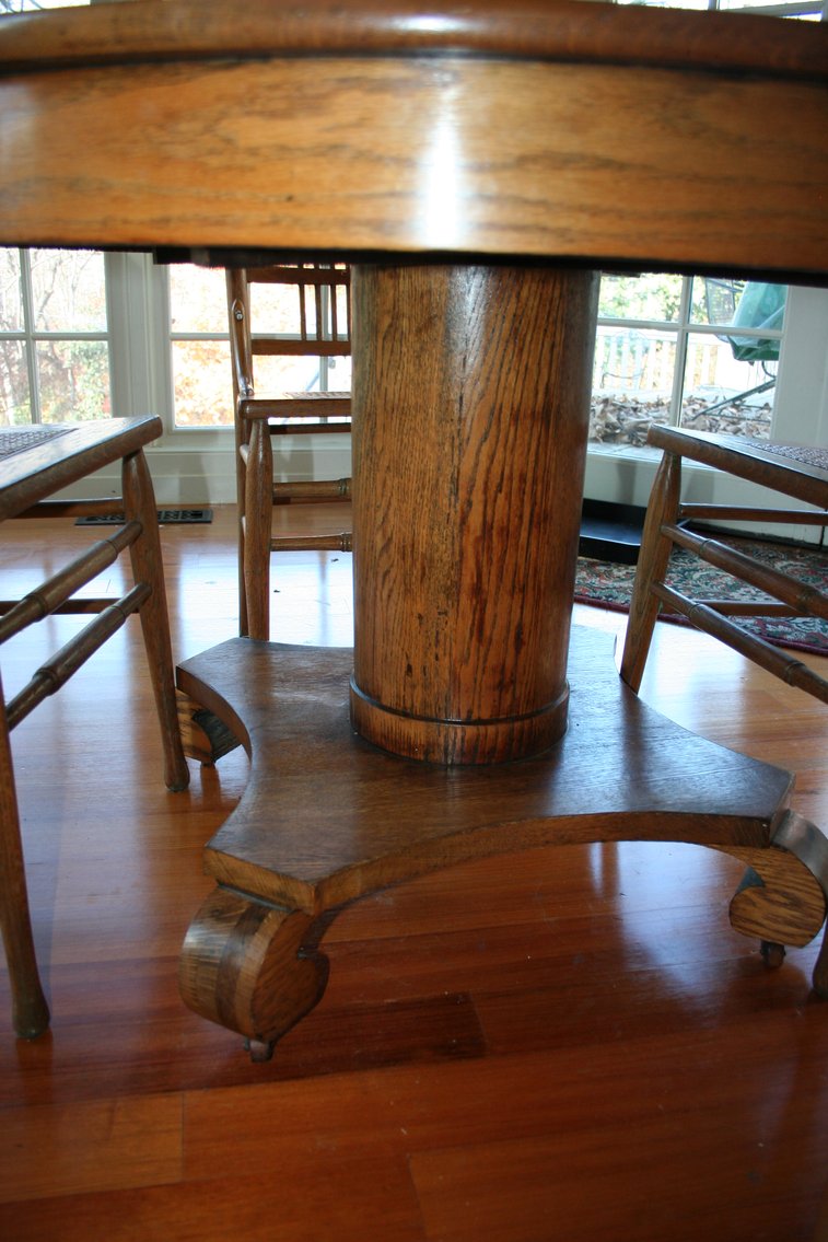 Image for Antique Oak Table & 4 Oak Pressed Back Chairs