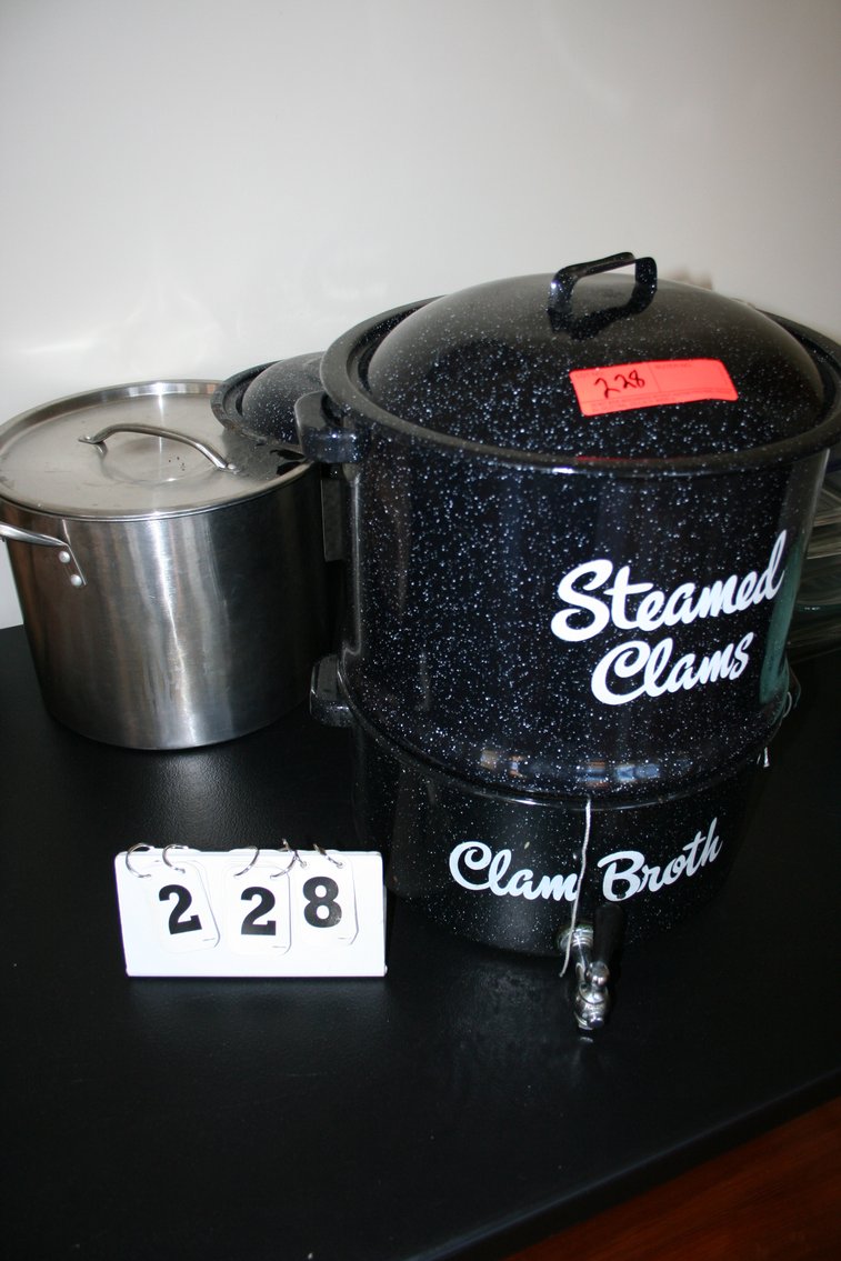 Image for Vintage Speckled Enameled Clam Steamer Pot, Misc Pots