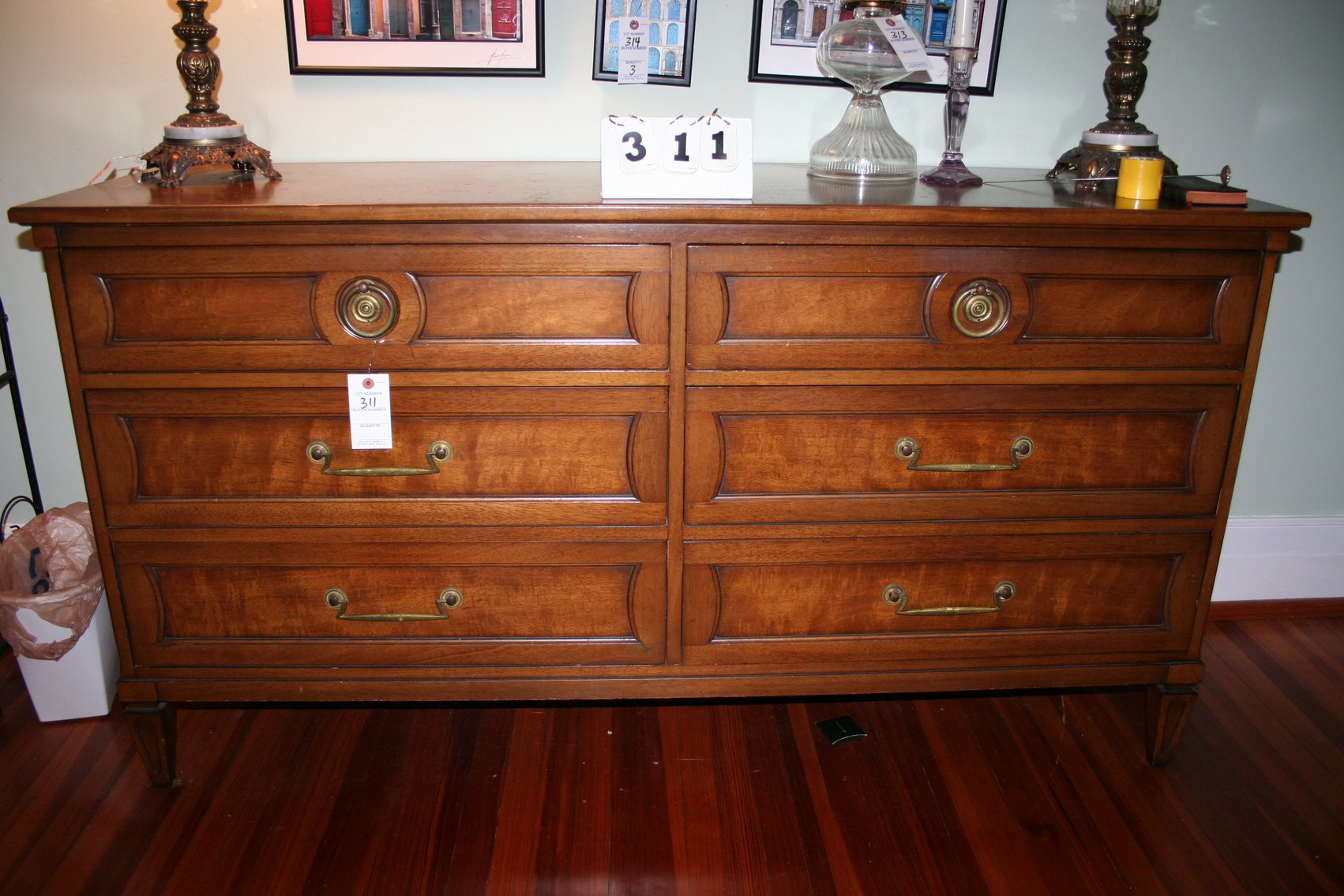 Image for Henredon Mid Century 6 Drawer Dressor