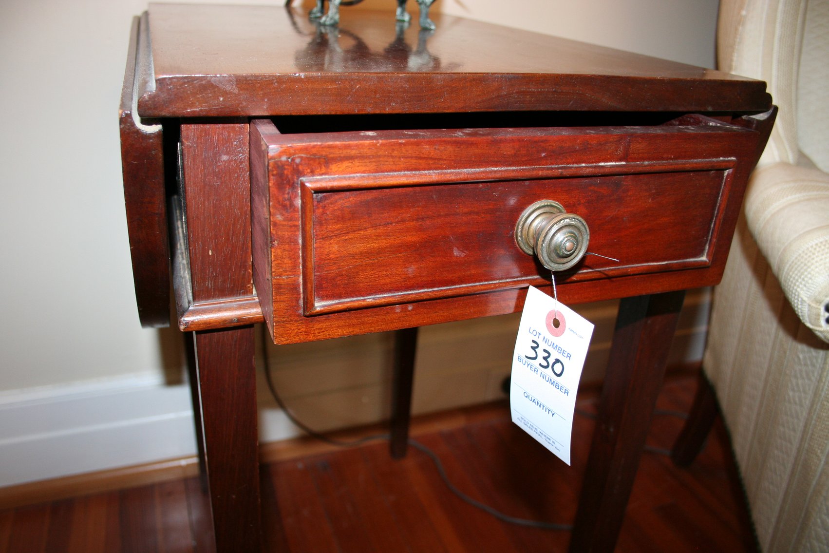 Image for Antique American Federal Period Mahogany Drop Leaf Table  28