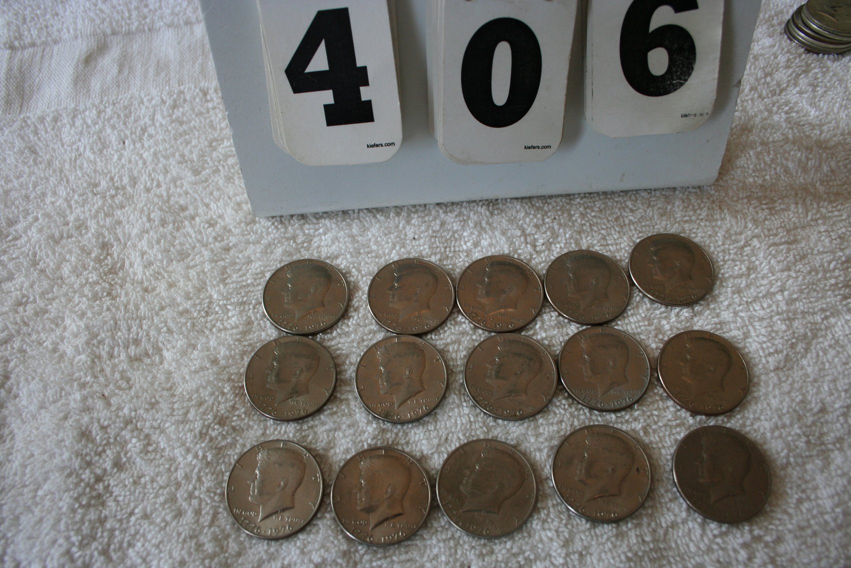 Image for 1776 - 1976 Kennedy Halves  (15)